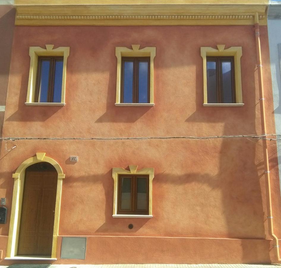 Affittacamere Vicino Al Porto Porto Torres Eksteriør billede